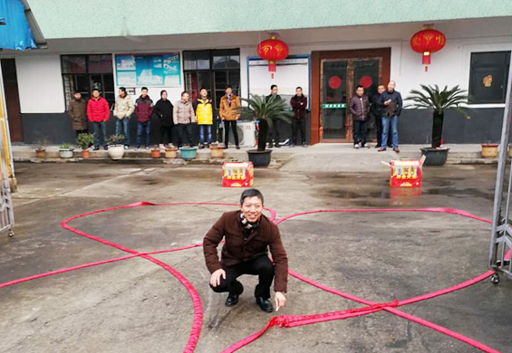 2017年曼特新能源开业仪式